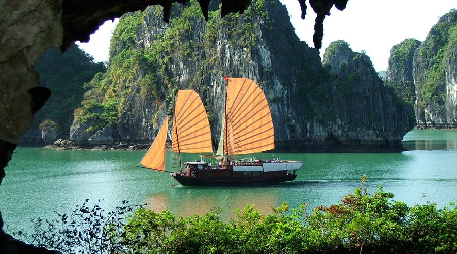 HÀ NỘI – HẠ LONG